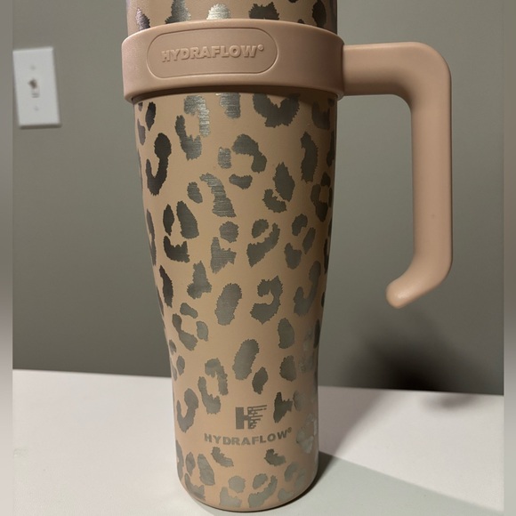 Hydraflow 40 oz. Capri Cheetah Print Insulated Steel Tumbler - Picture 2 of 8